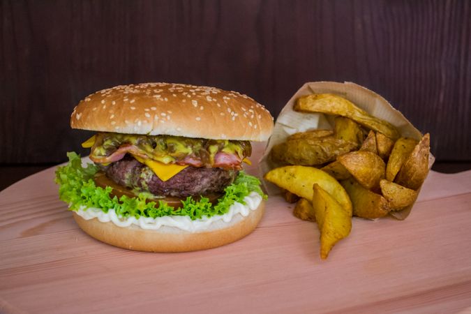 American Beef Burger With Crispy Potatoes Photo