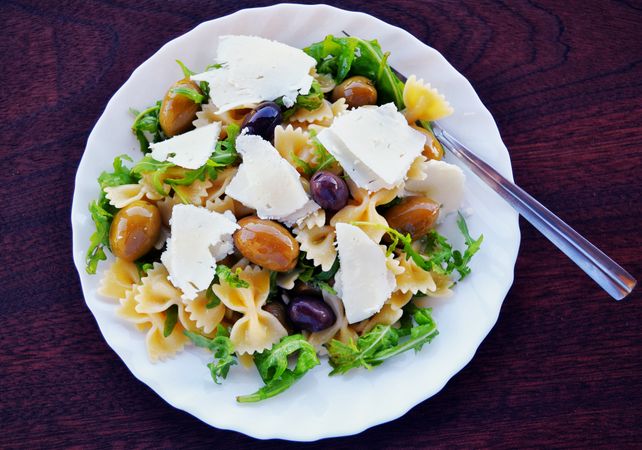 Arugula Salad With Goat Cheese Photo