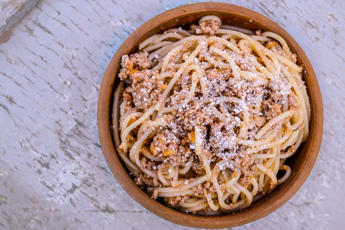 Bolognese Spaghetti In Brown Bowl Photo