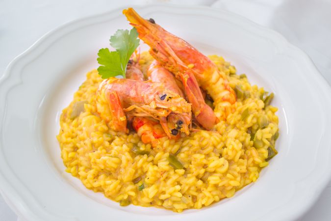 Cereals Prawn In White Ceramic Plate Photo