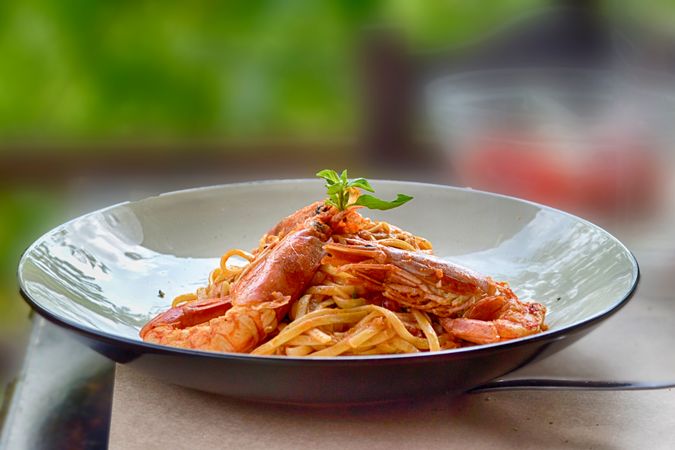 Close-Up Photography Of Cooked Shrimps And Pasta Photo
