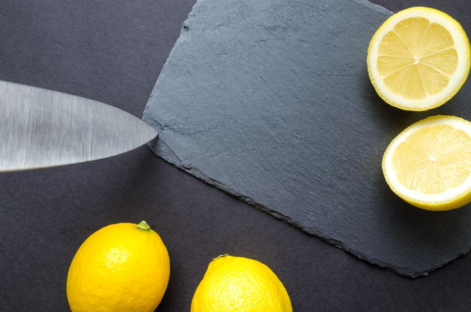 Flatlay Photography Of Sliced Lemons Photo