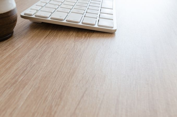 Right Top Side White Keyboard Photo