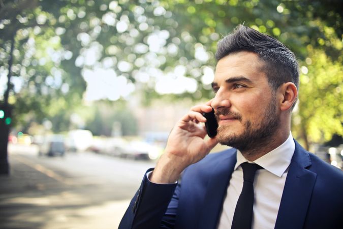 Selective Focused Photography Of Businessman Photo