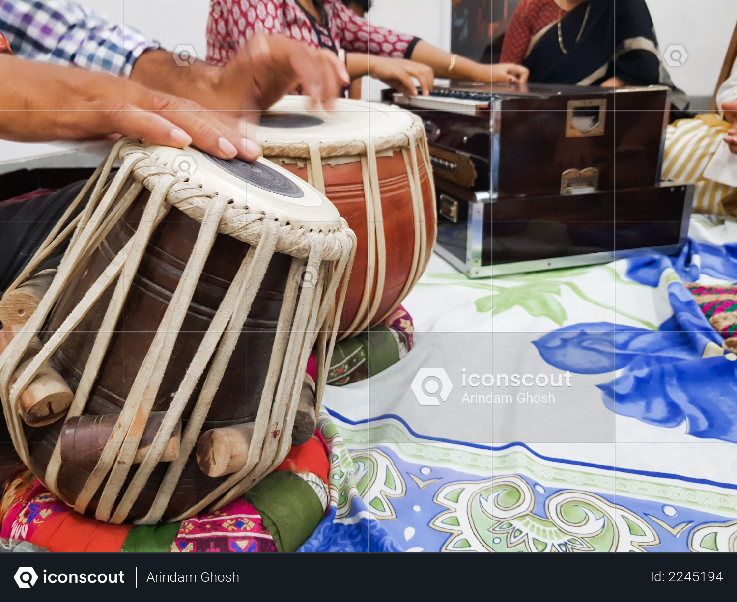 premium close up image of musician hand playing tabla an indian classical music instrument with focus on front hand photo download in png jpg format premium close up image of musician hand playing tabla an indian classical music instrument with focus on front hand photo download in png jpg